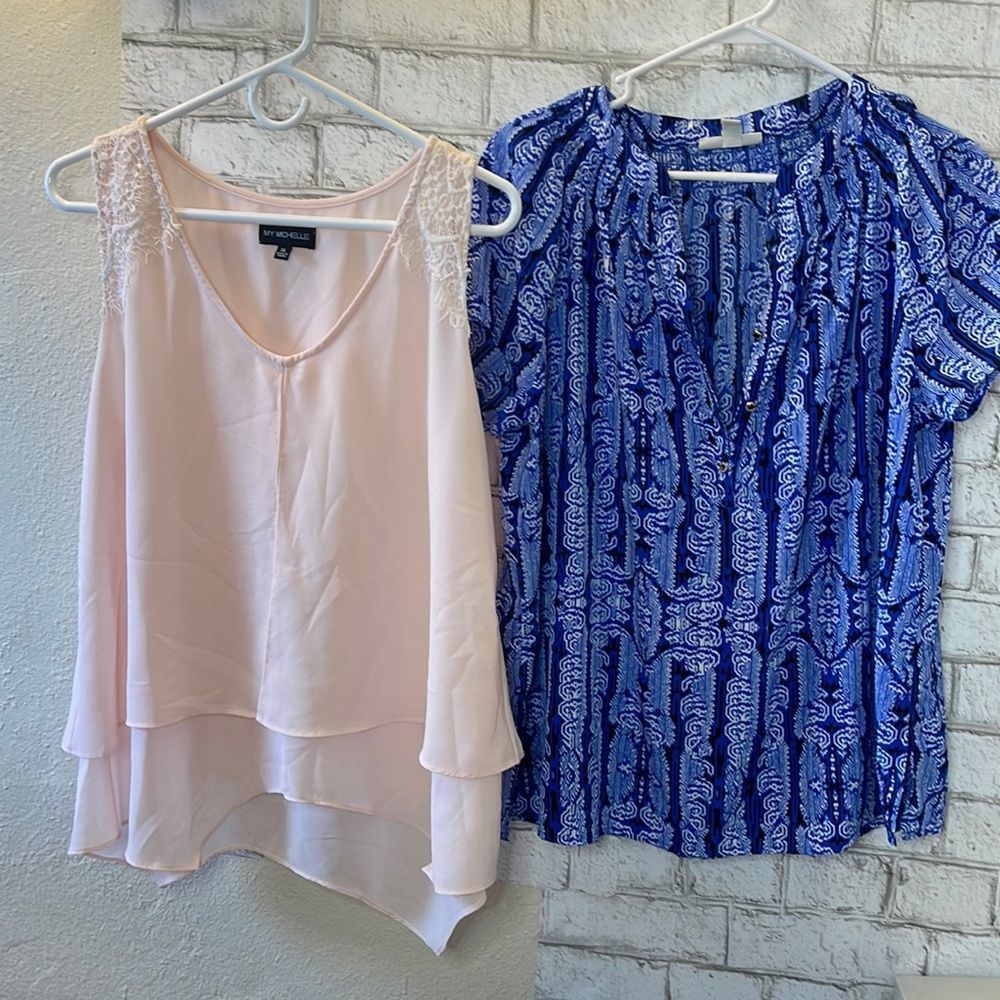 Bundle of 2 tops